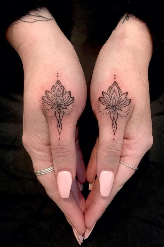 Coolest side hand tattoos - side hand tattoo designs female