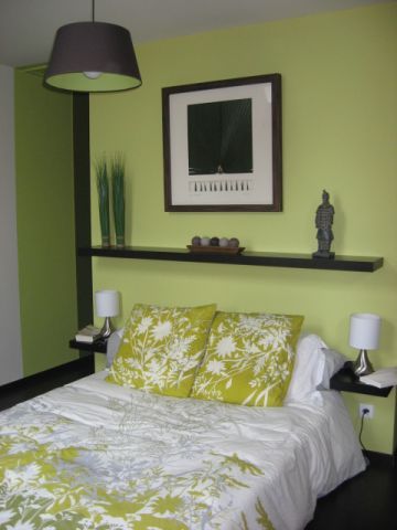 Green Color Combination for Rooms -  light green wall colour combination