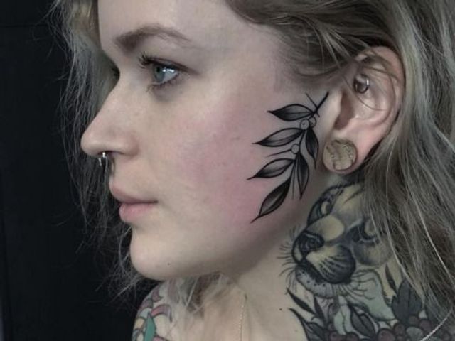  classy female neck tattoos - classy female neck tattoos