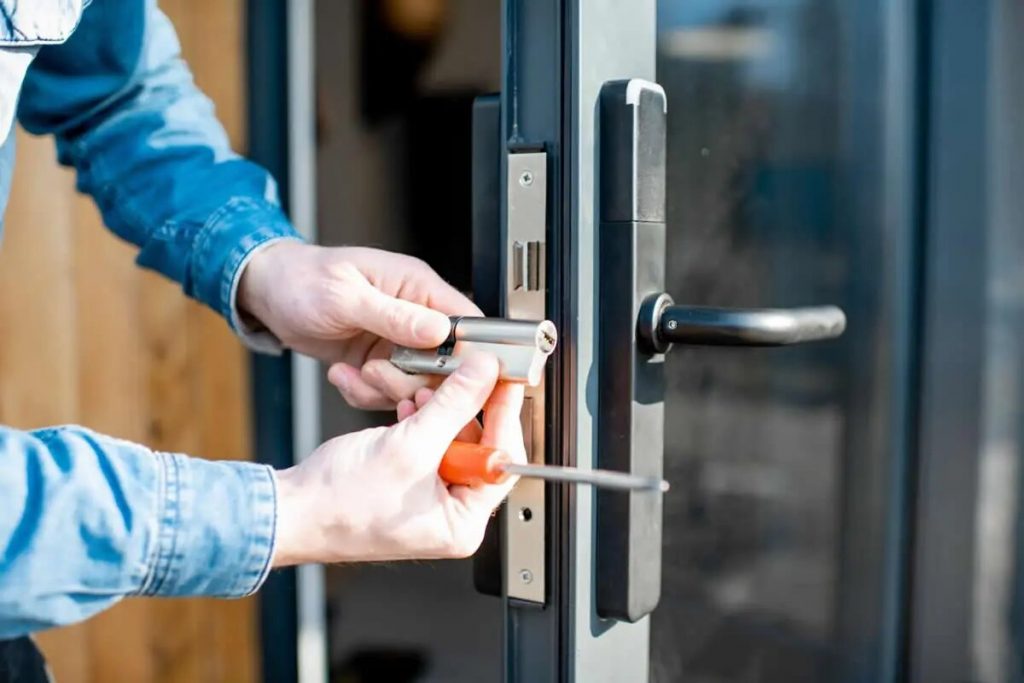 When To Call On The Services Of A Locksmith