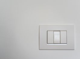 What to Look for in Good Light Switches - double pole light switch