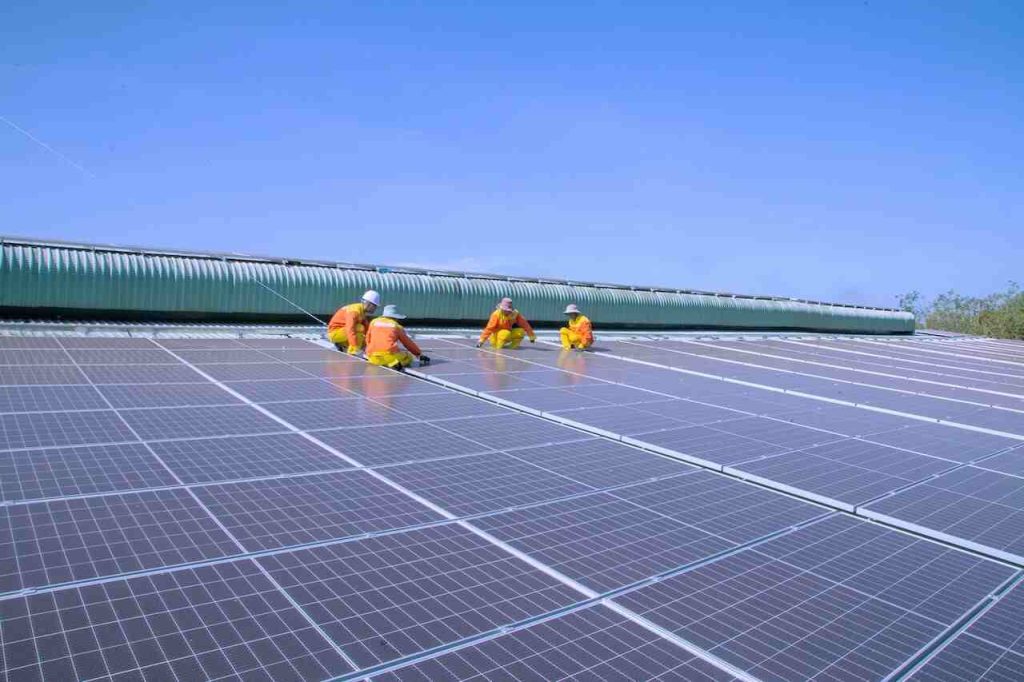 Solar Solutions in Melbourne: Harnessing the Sun's Power - commercial solar system melbourne