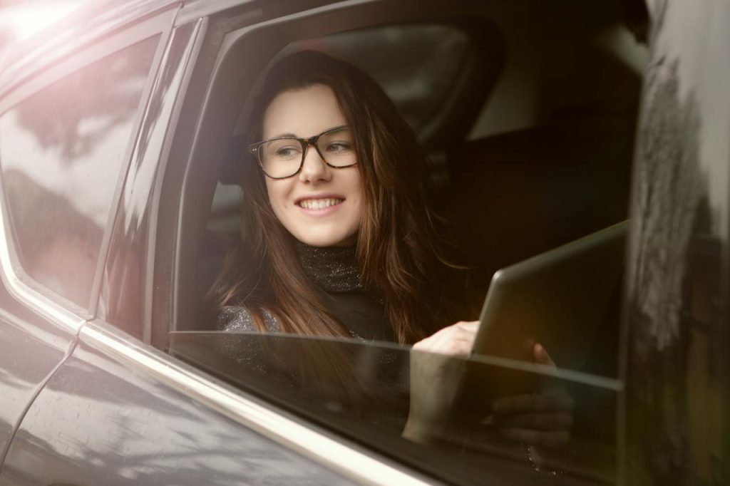 5 Benefits of Australians Investing in Car Shades - how do windshield shades work