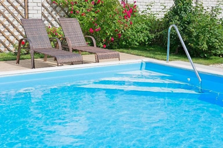 Pool Care Tips: How to Find a Leak in a Pool Liner