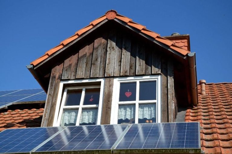 A Comprehensive Guide to Renewable Energy Options for Urban Houses Urban Houses