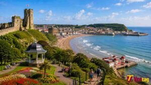 Things to Do in Scarborough: Beaches, Castle, Parks and the Best Seaside Experiences Scarborough beach, castle and seaside park overlooking the coast.